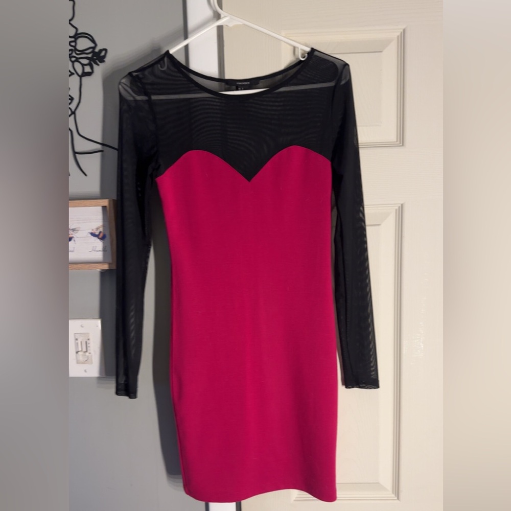 Forever 21 Black and Pink Long Sleeve Dress